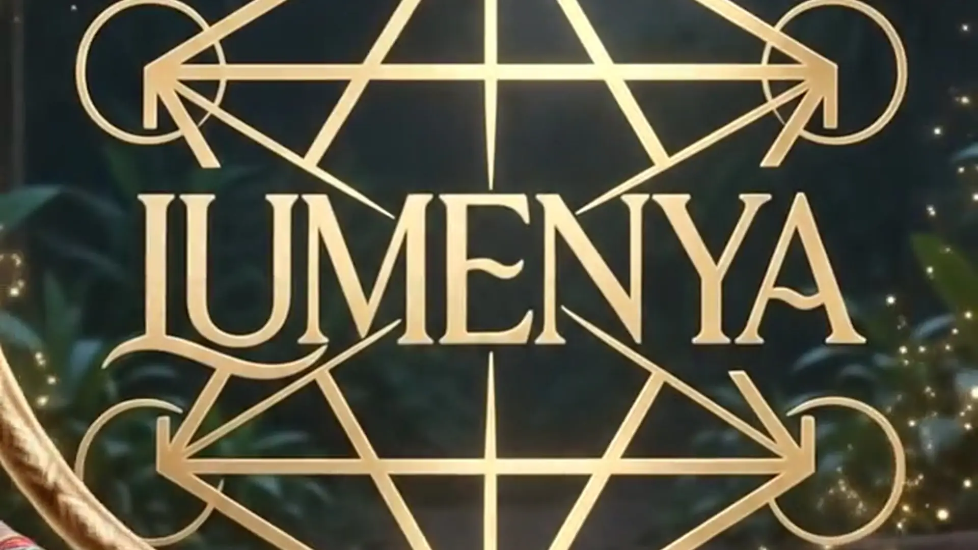 Lumenya Frame 103 — Shipibo-Frau singt am Feuer im Dschungel